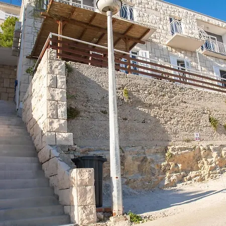 Guest house Kuca Za Odmor - By The Sea Mimice