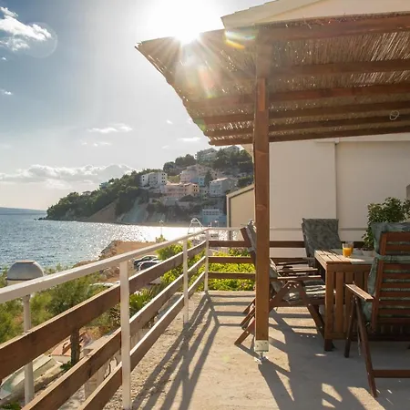 Kuca Za Odmor - By The Sea Guest house Mimice
