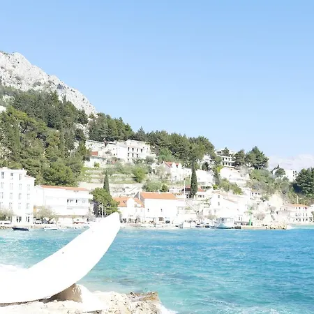 Guest house Kuca Za Odmor - By The Sea 3*