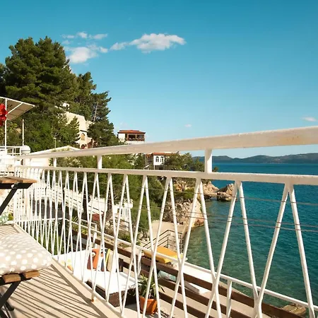 Kuca Za Odmor - By The Sea 3*